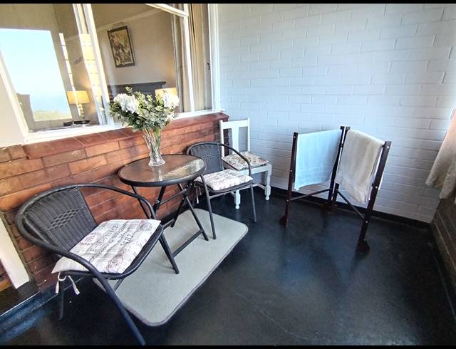 2 BEDROOM APARTMENT FOR SALE IN SCOTTBURGH CENTRAL